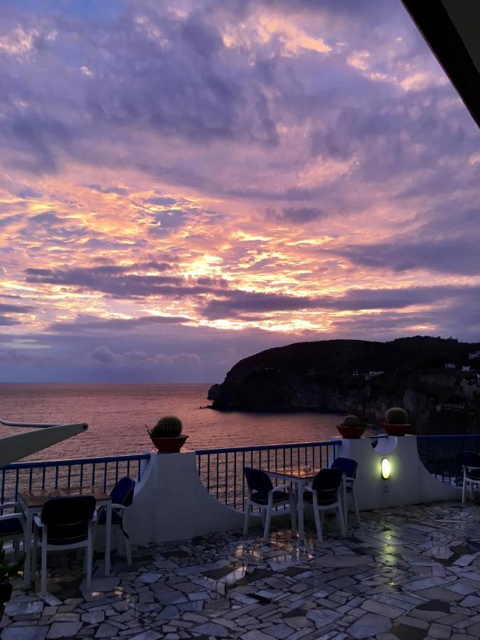 Hotel Villa Maria Sant'Angelo  Buitenkant foto