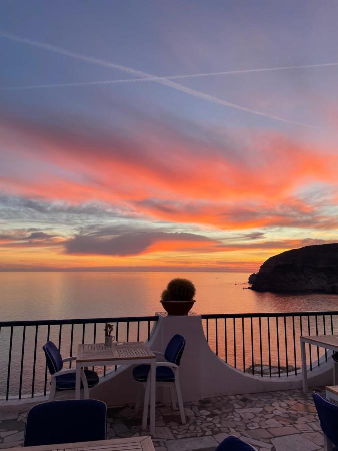 Hotel Villa Maria Sant'Angelo  Buitenkant foto