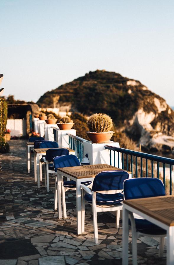 Hotel Villa Maria Sant'Angelo  Buitenkant foto
