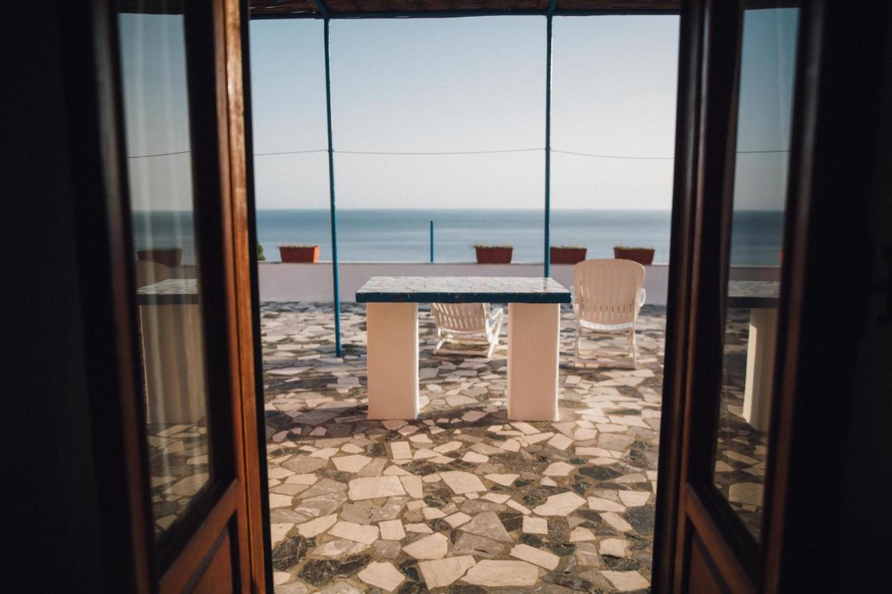 Hotel Villa Maria Sant'Angelo  Buitenkant foto