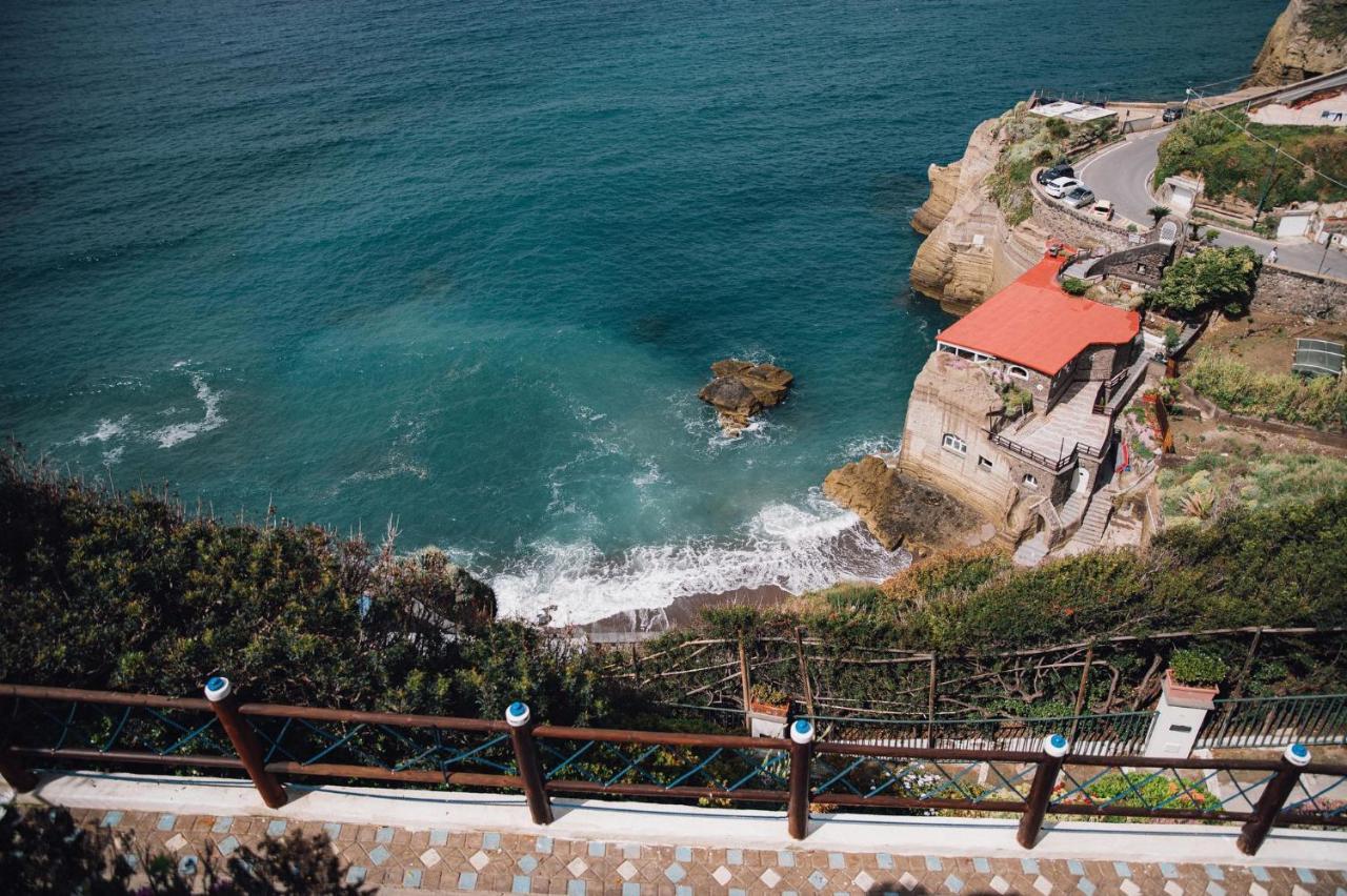 Hotel Villa Maria Sant'Angelo  Buitenkant foto