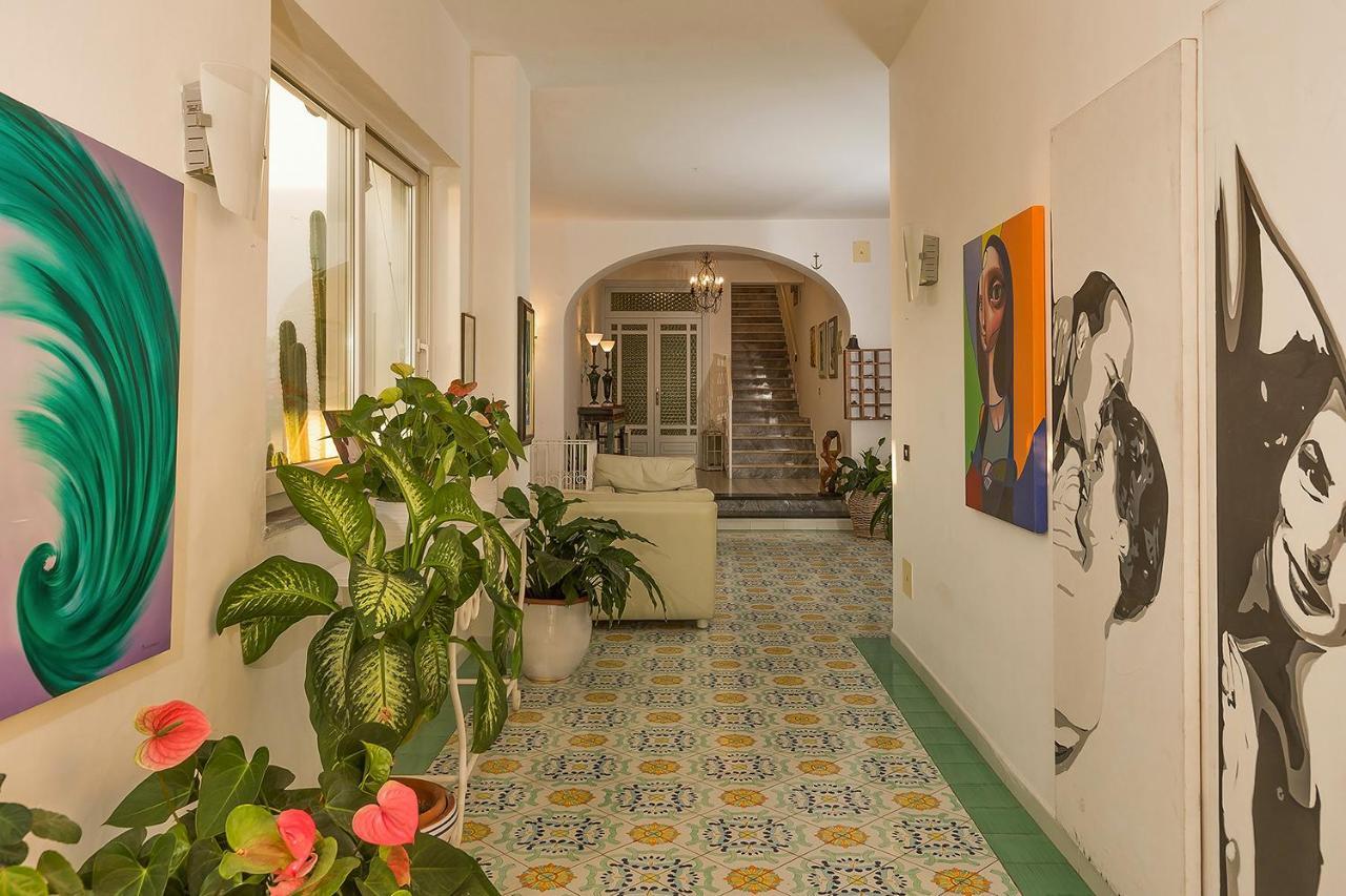 Hotel Villa Maria Sant'Angelo  Buitenkant foto